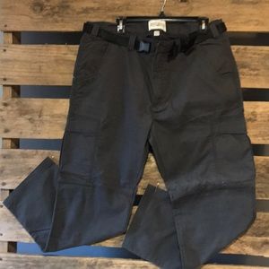 Men’s Field & Stream cargo style pants